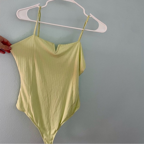 saltwater LUXE ESSENTIAL TANK BODYSUIT lime green size medium NWT - Picture 3 of 10